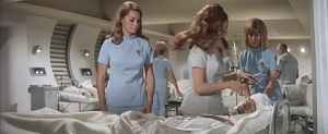 『ガンマー第3号』看護婦さんがいっぱい
