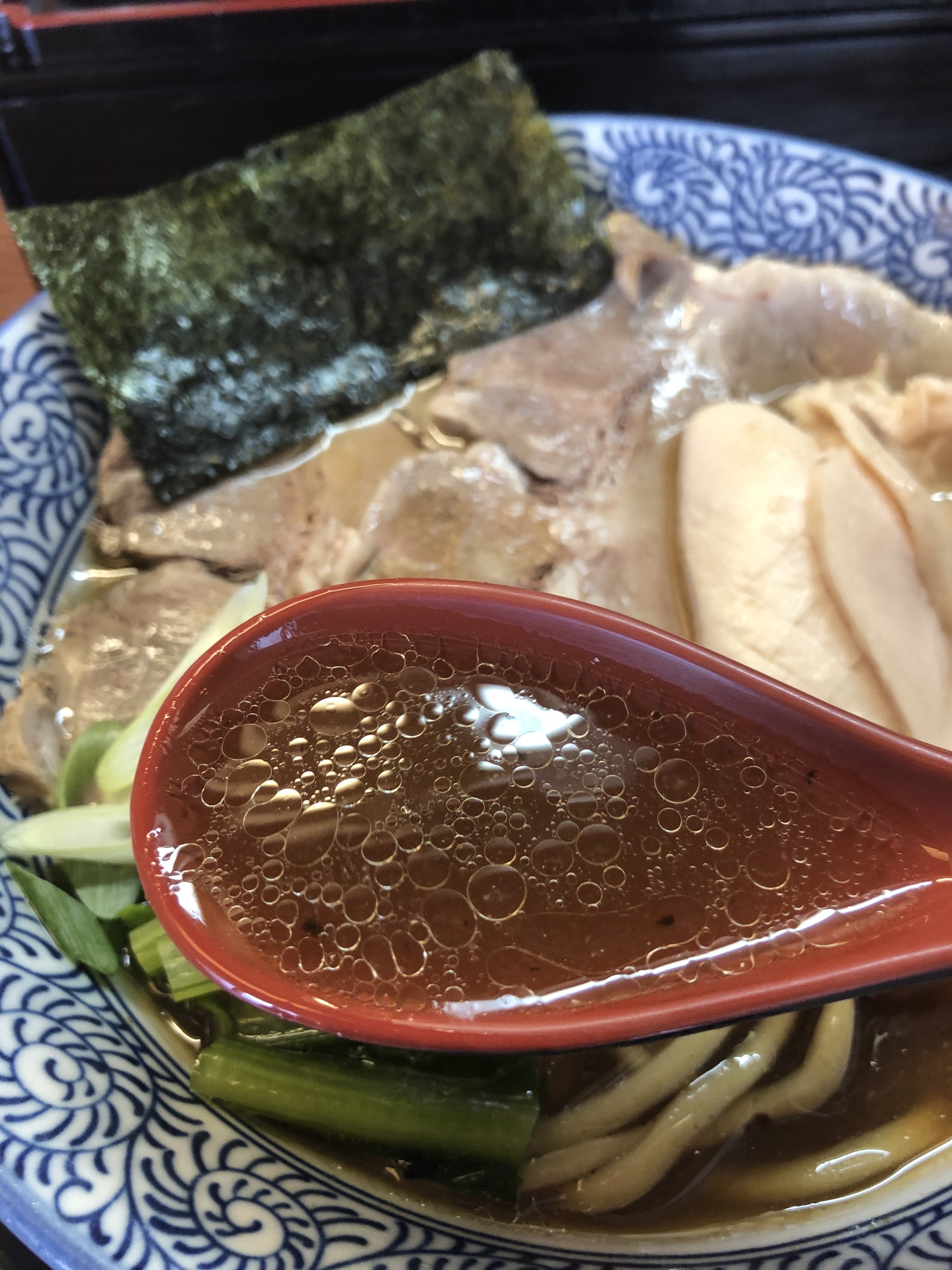 gourmet-blog-ramen-zikon-osaka-moriguchi-soysource-ramen-delicious-soup.jpg
