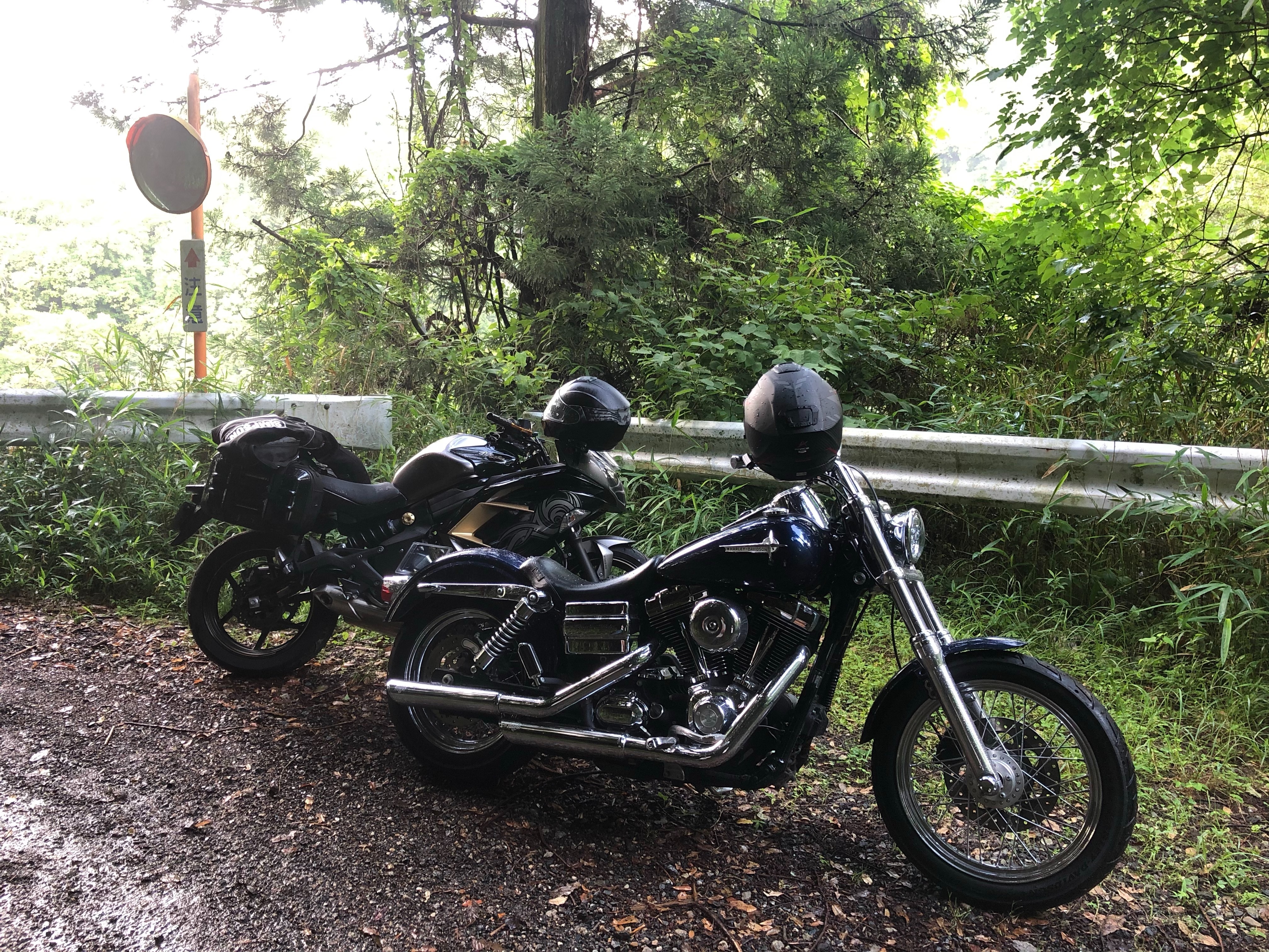 harleydavidson-motorcycle-touring-kyoto-ryuoh-waterfall-road-badroad-2.jpg