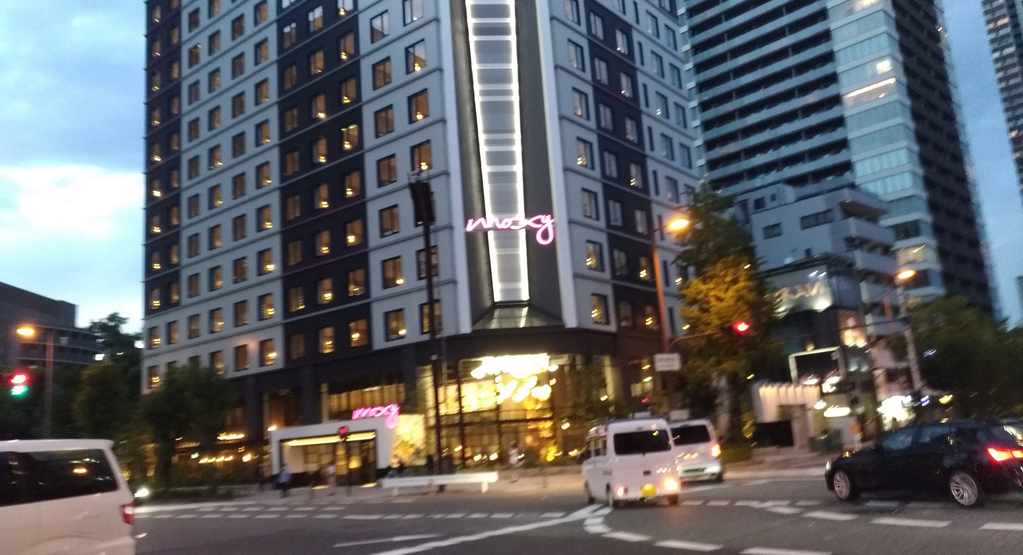大阪ホテル新しい 福島にオープン モクシー大阪新梅田開業は 大阪観光 格安スマホ大好きブログ写真グルメも45歳おじさん