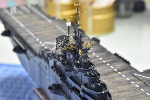米航空母艦「バンカーヒル」(1945年2～3月頃）マスト設置 DSC_0982◆模型製作工房 聖蹟